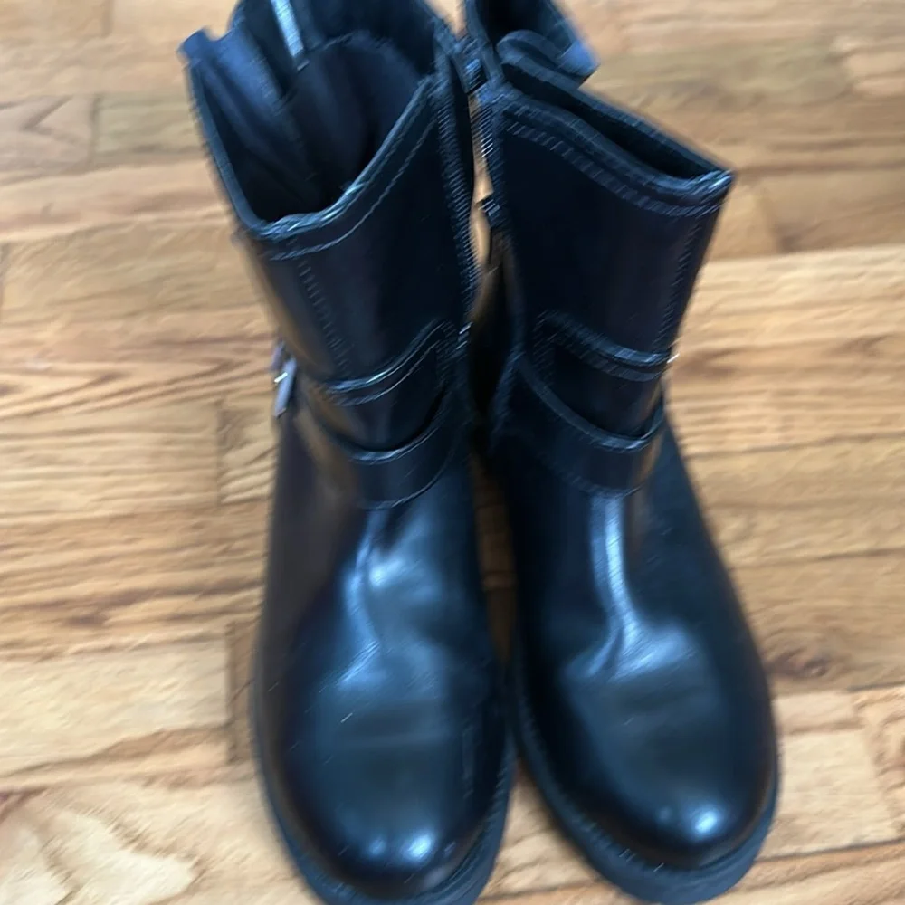 Black buckle boots. -previously owned Goth? Pirate costume? - Picture 2 of 8